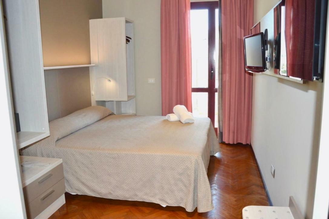 Hotel Regent San Benedetto del Tronto Buitenkant foto