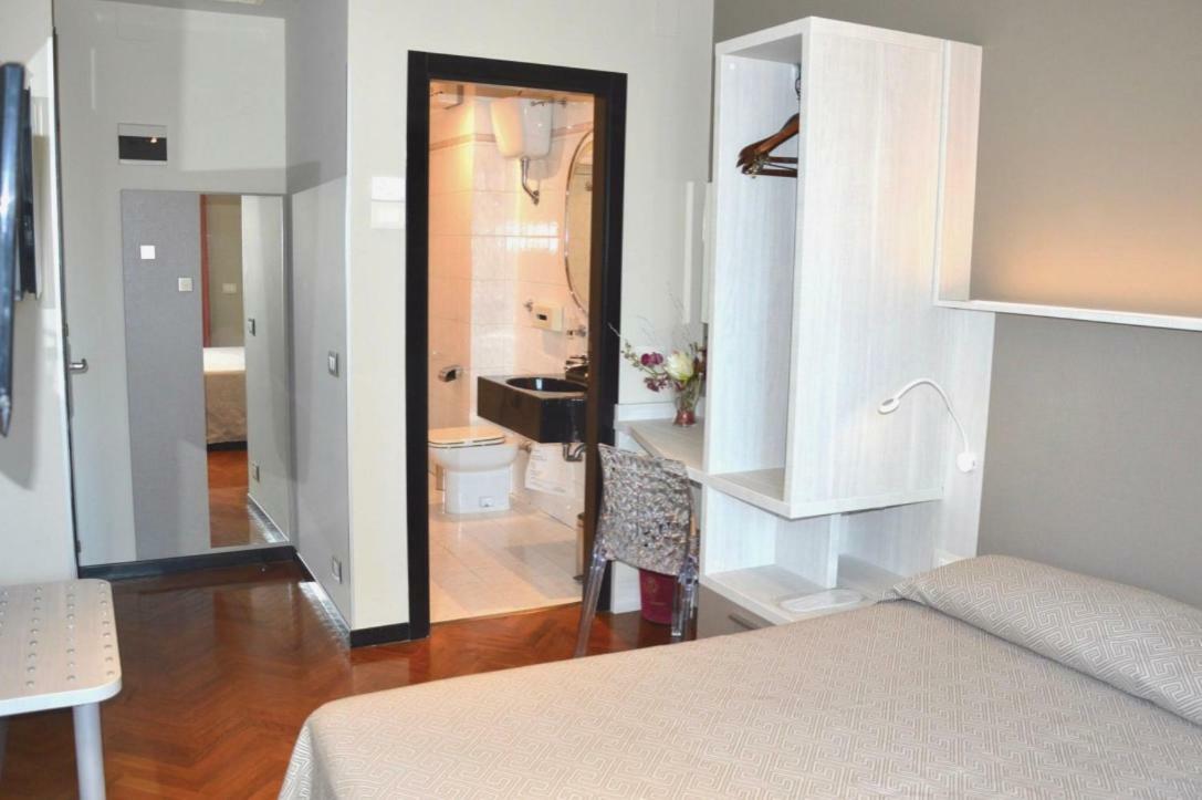 Hotel Regent San Benedetto del Tronto Buitenkant foto