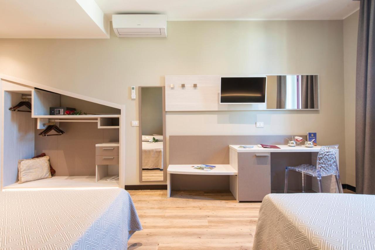 Hotel Regent San Benedetto del Tronto Buitenkant foto