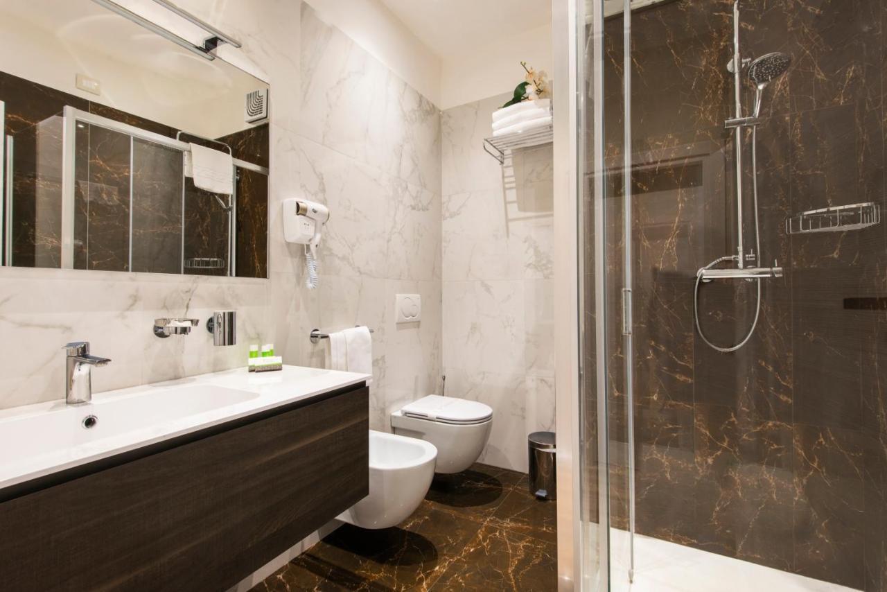 Hotel Regent San Benedetto del Tronto Buitenkant foto